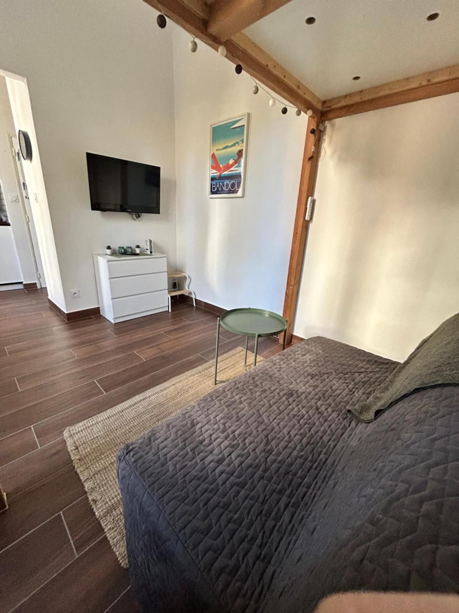 Agreable Studio Renove Avec Place De Parking Бандоль Екстер'єр фото