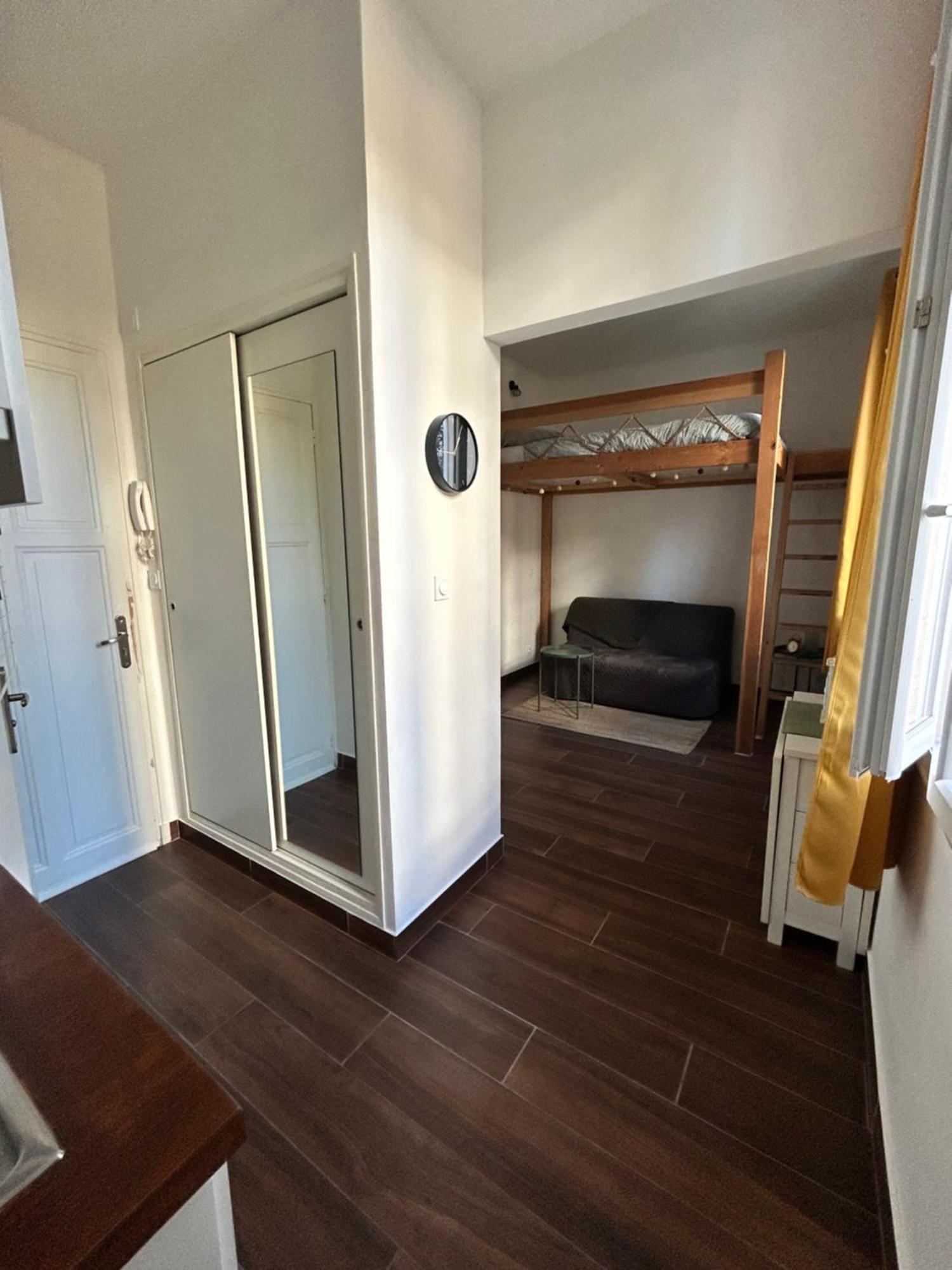 Agreable Studio Renove Avec Place De Parking Бандоль Екстер'єр фото